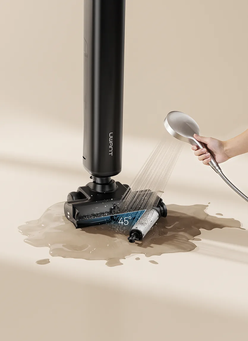 Đầu lau S600 được rửa dưới vòi nước